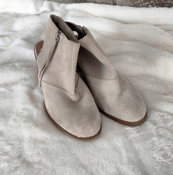Dolce Vita Shoes - Dolce Vita Beige Clogs